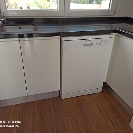 Beautiful Apartment In Third Line Beach Boliches Fuengirola Buitenkant foto
