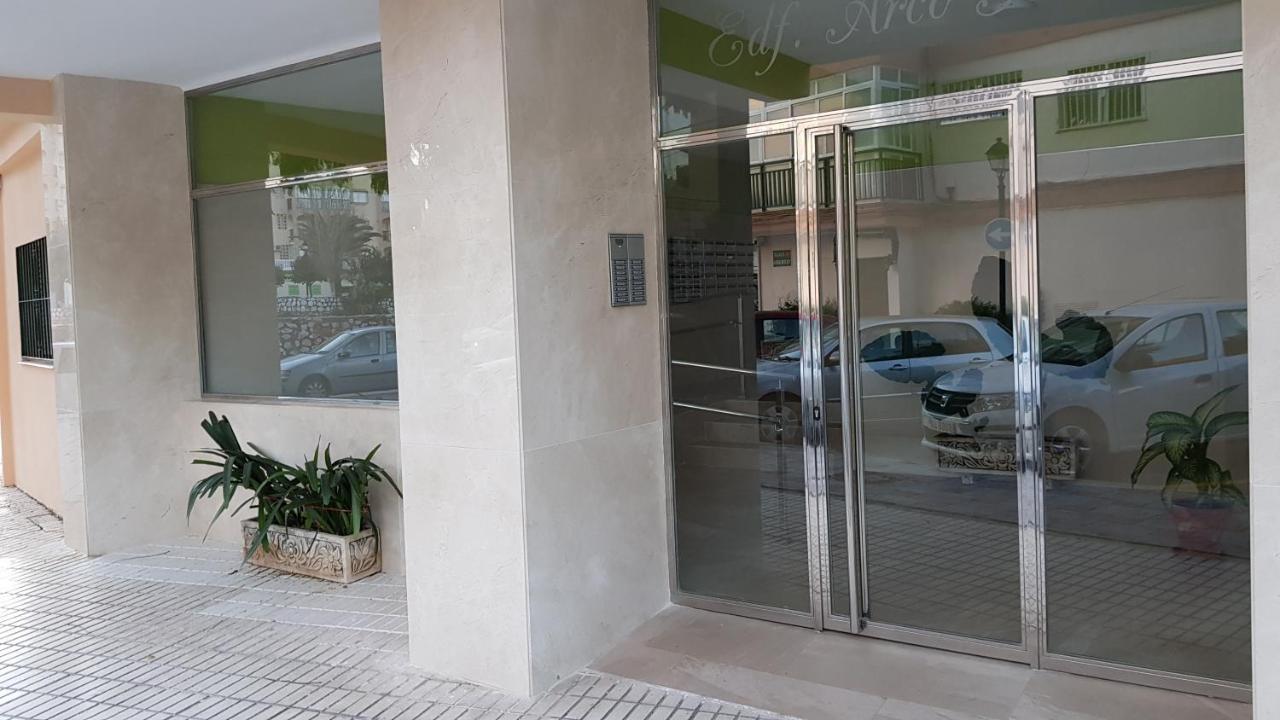Beautiful Apartment In Third Line Beach Boliches Fuengirola Buitenkant foto